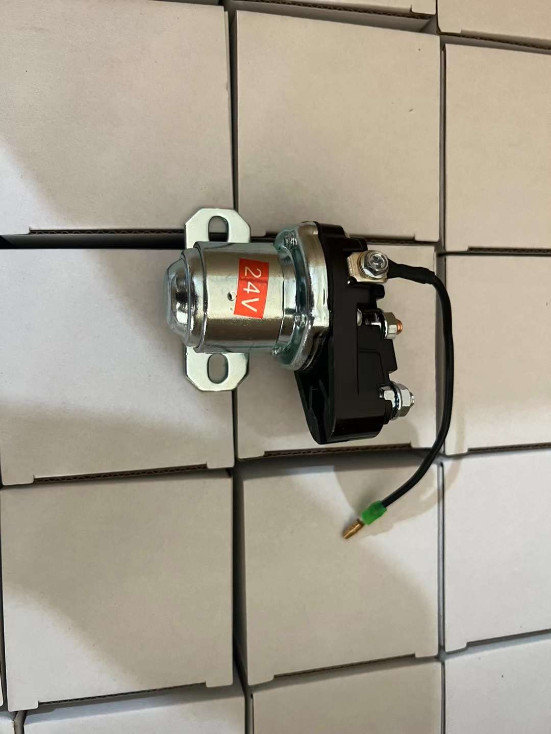 Automotive accessories for modern construction machinery accessories electromagnetic switch 24V