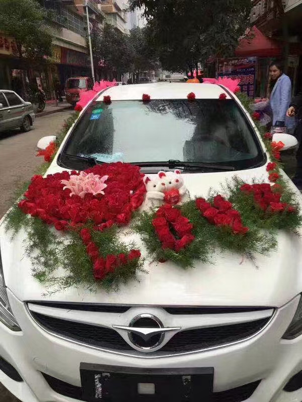 Wedding car flower mud with suction cups, heart-shaped flower mud, peach heart wedding car decoration, front flower mud suction cups Application Scenario