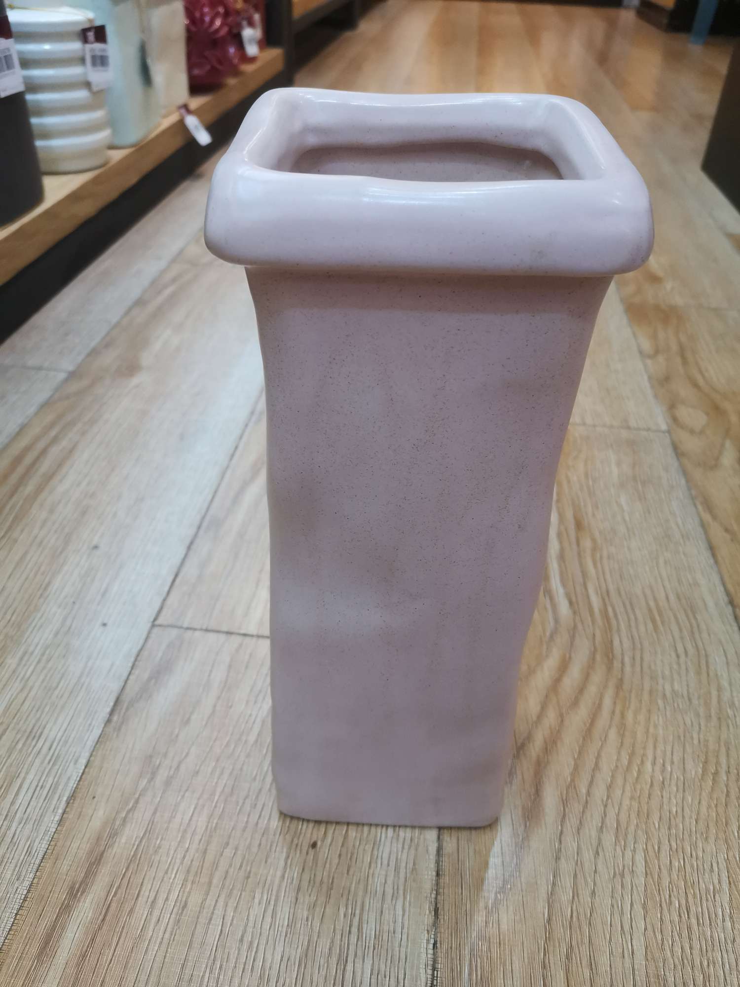 01771 Vase ornament