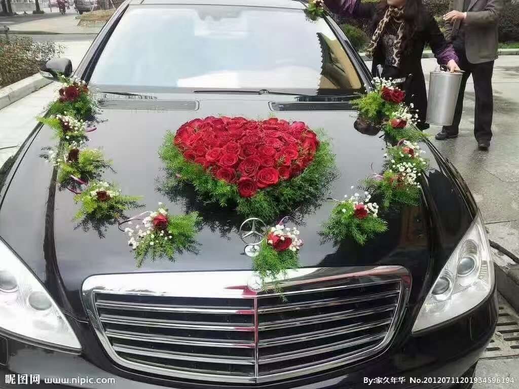 Wedding car flower mud with suction cups, heart-shaped flower mud, peach heart wedding car decoration, front flower mud suction cups details Picture