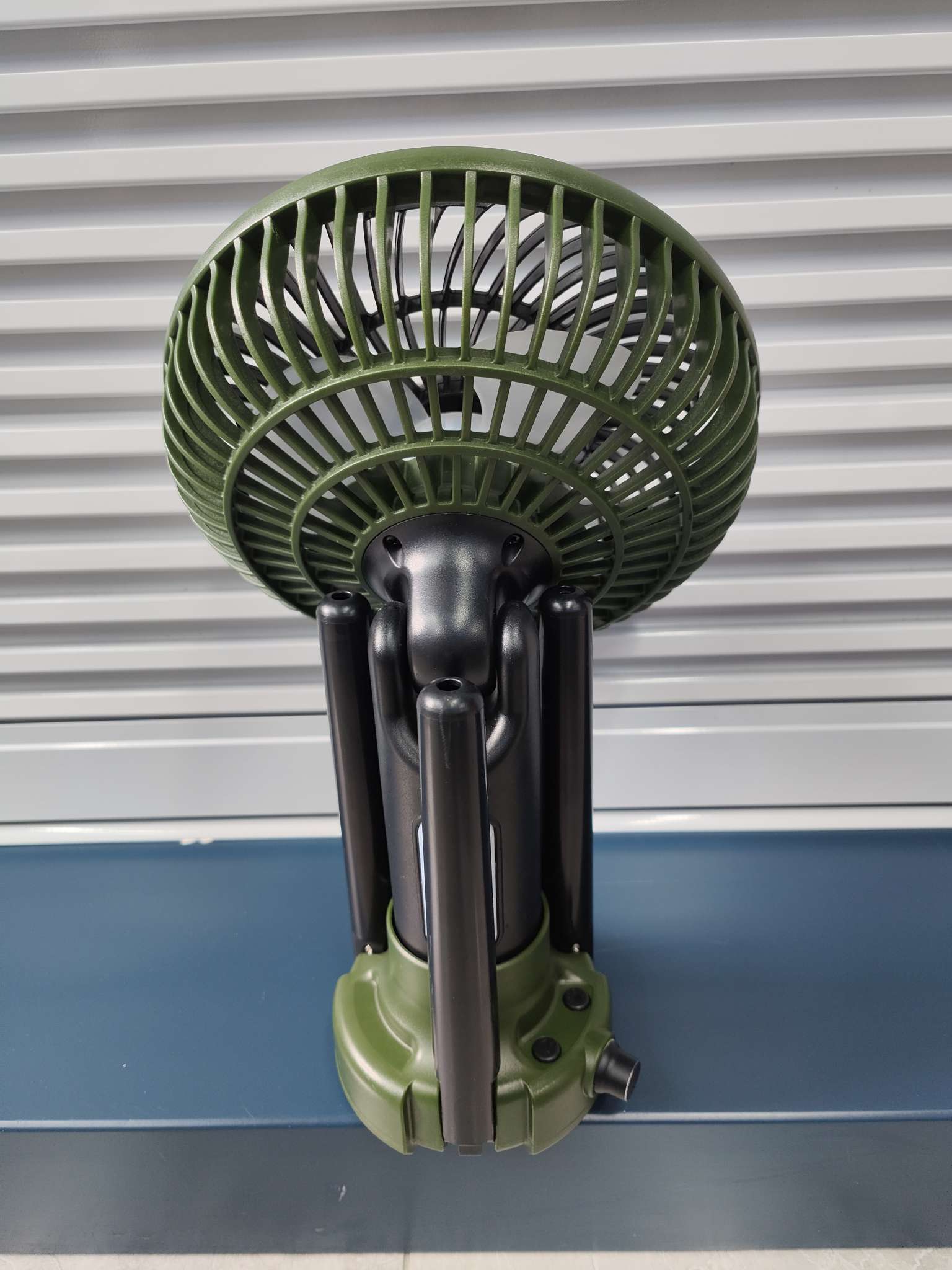 The Lamp Fan Is Cool And Bright Specification drawing