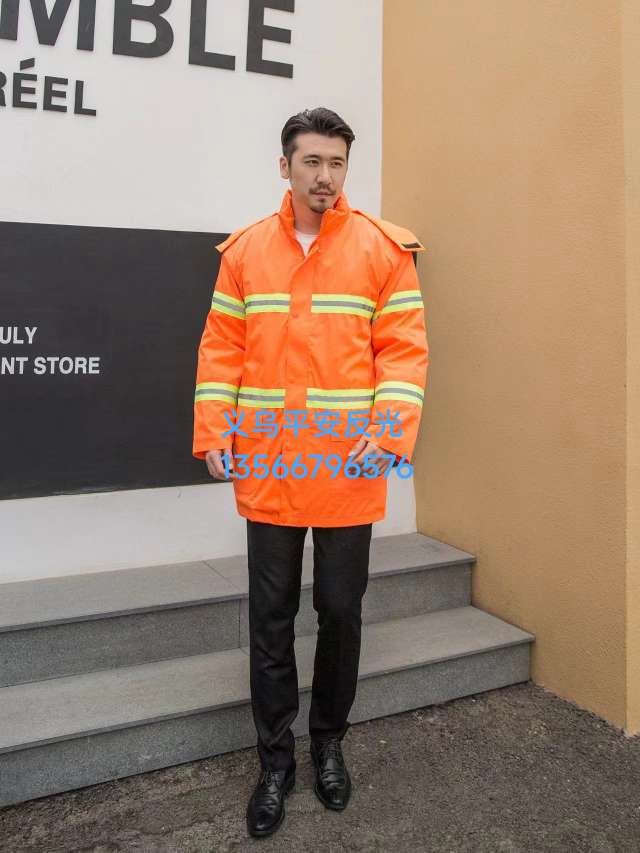 拼色棉服详情图2