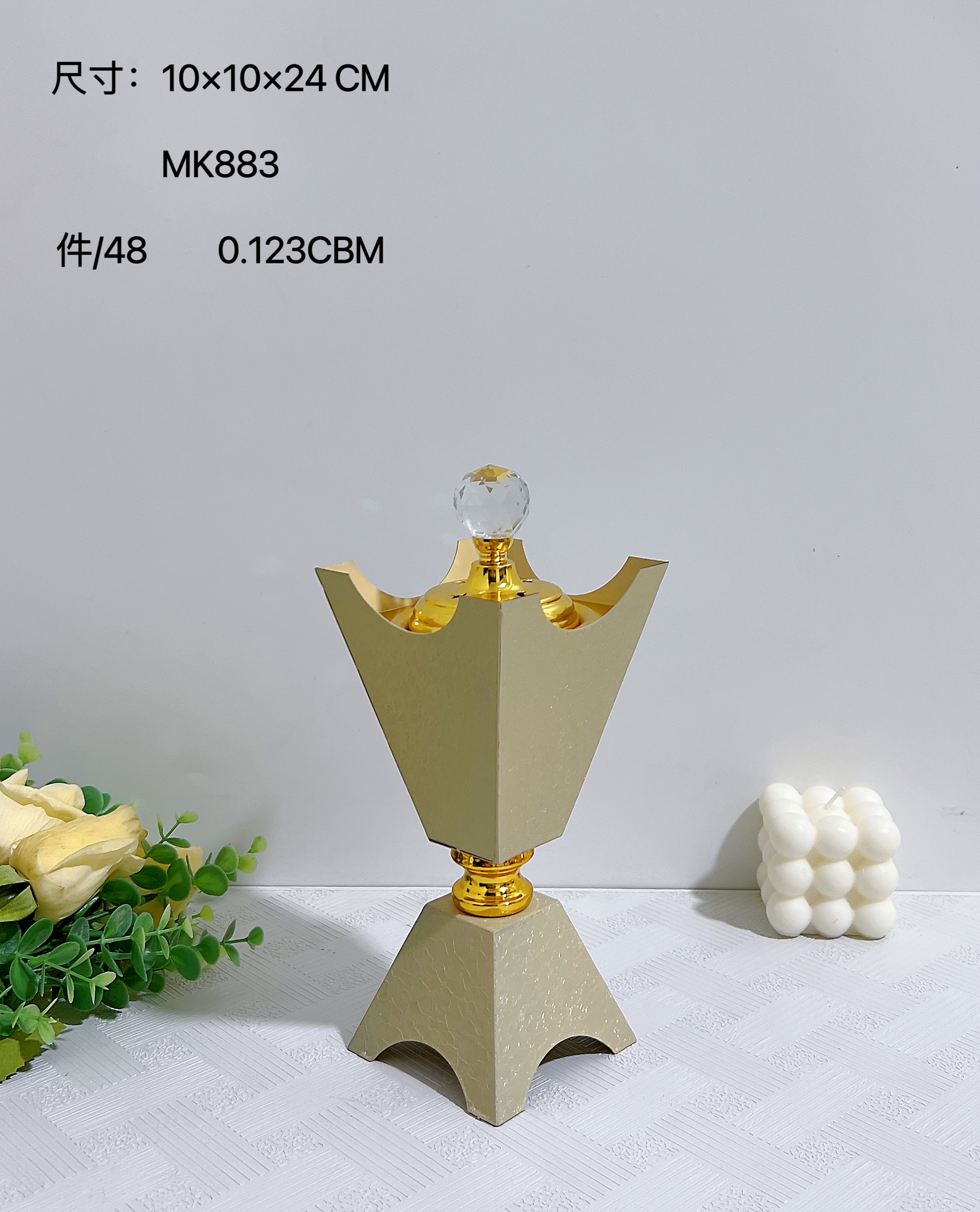 The best-selling light luxury black and white simple new four-corner crystal lid alloy incense burner MK881 Specification image