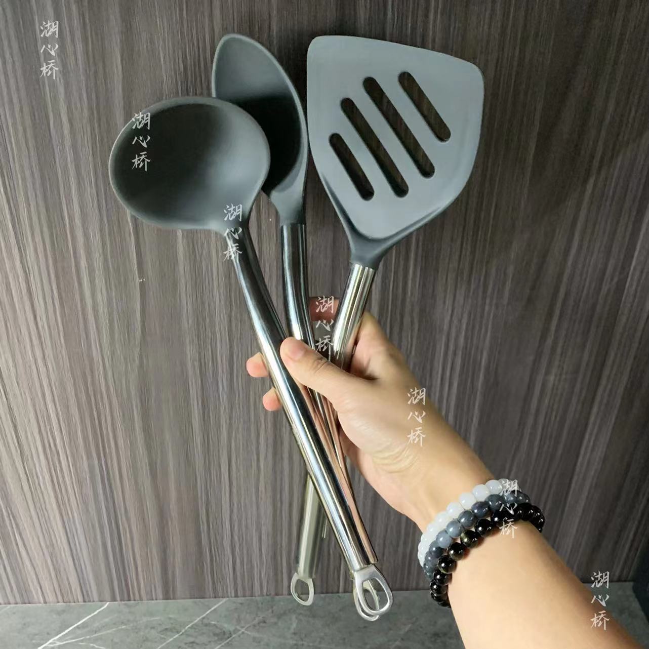 304 stainless steel handle silicone soup spoon, spatula, three-piece set, hotel, restaurant, kitchen, cookware, tableware, commercial and household Specification image