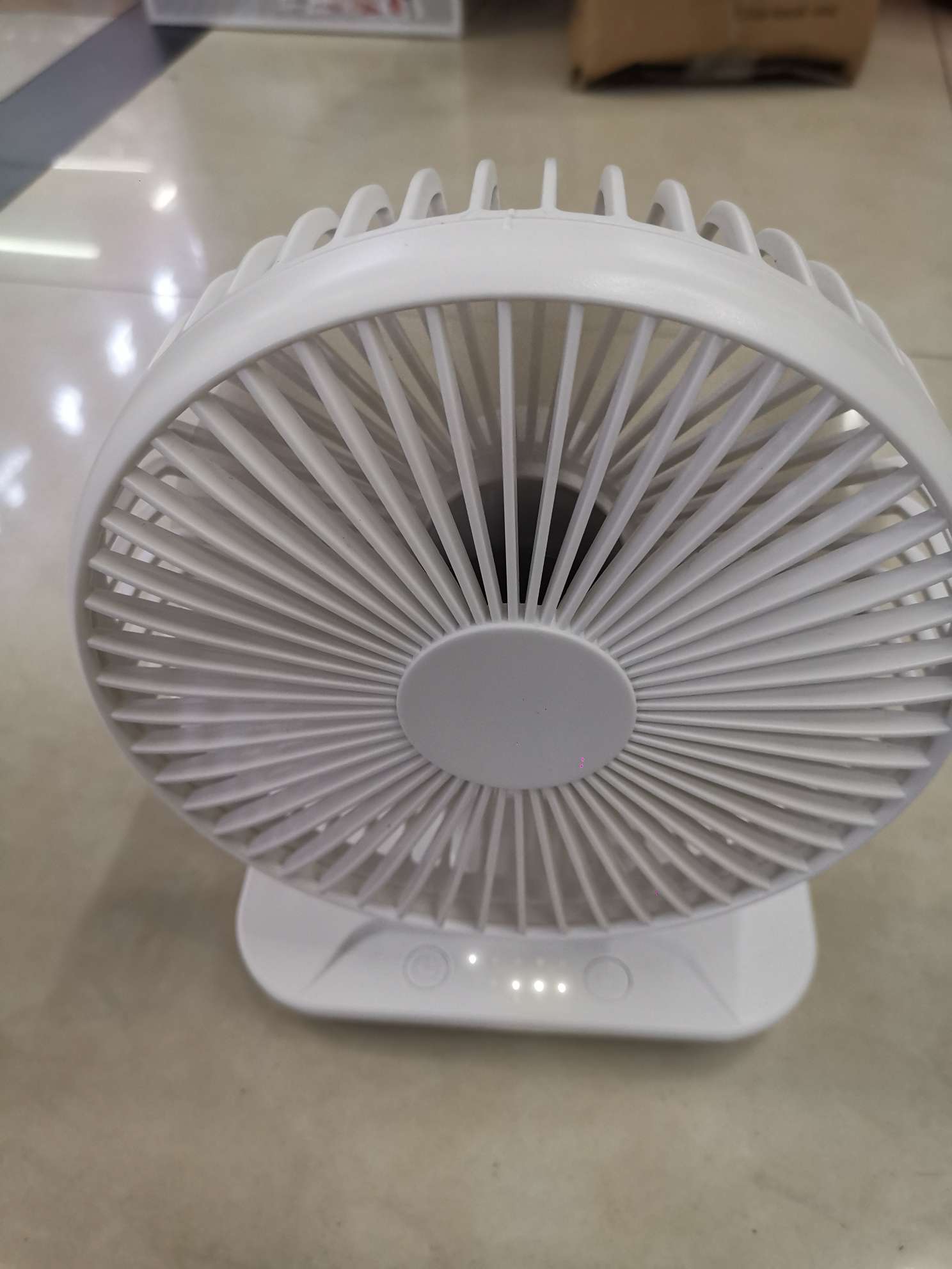 مروحة الهواء الصغيرة المنضدية المنضدية، المنزلية المنزلية، على طاولات ذات طاقة الرياح الكبيرة المصغرة في أسرّة إقامة الطلاب المحمولة على طاولات الشحن من طراز USB في المكتب الصغير للمروحة المكتبية detail image 8
