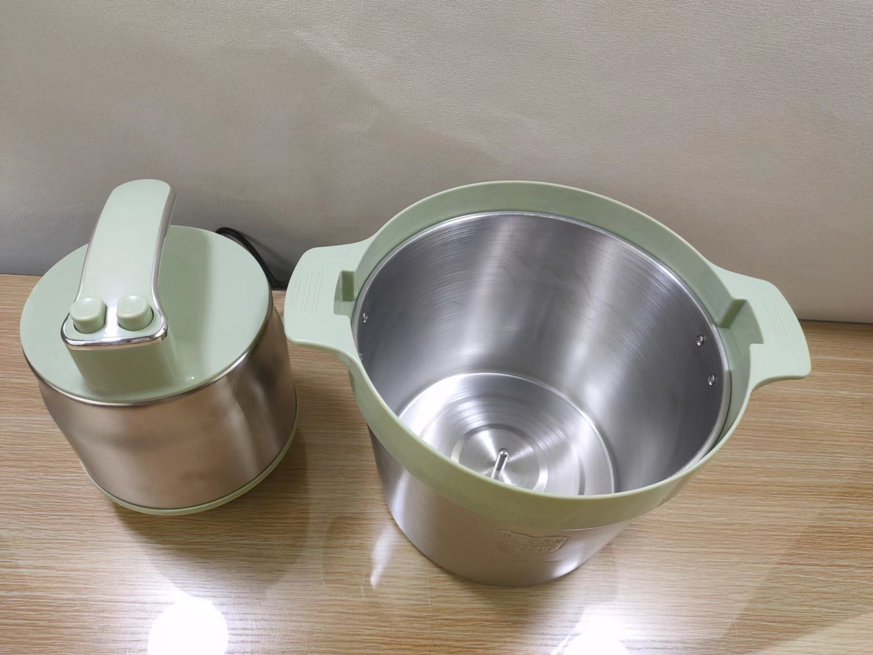 DF99943 Commercial electric stainless steel filling, vegetable mincing, meat mincing machine, household garlic and chili food processor, kitchen and hotel supplies DF trading house Application Scenario