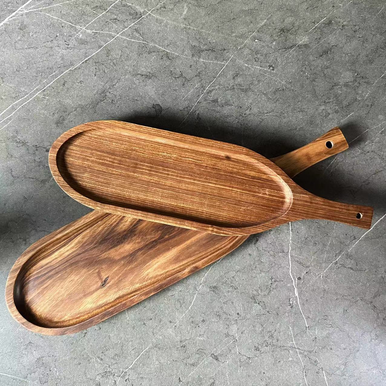 Wujin wood Western-style rectangular tray with handle, small and medium-sized professional kitchenware for hotels, restaurants and eateries Application Scenario