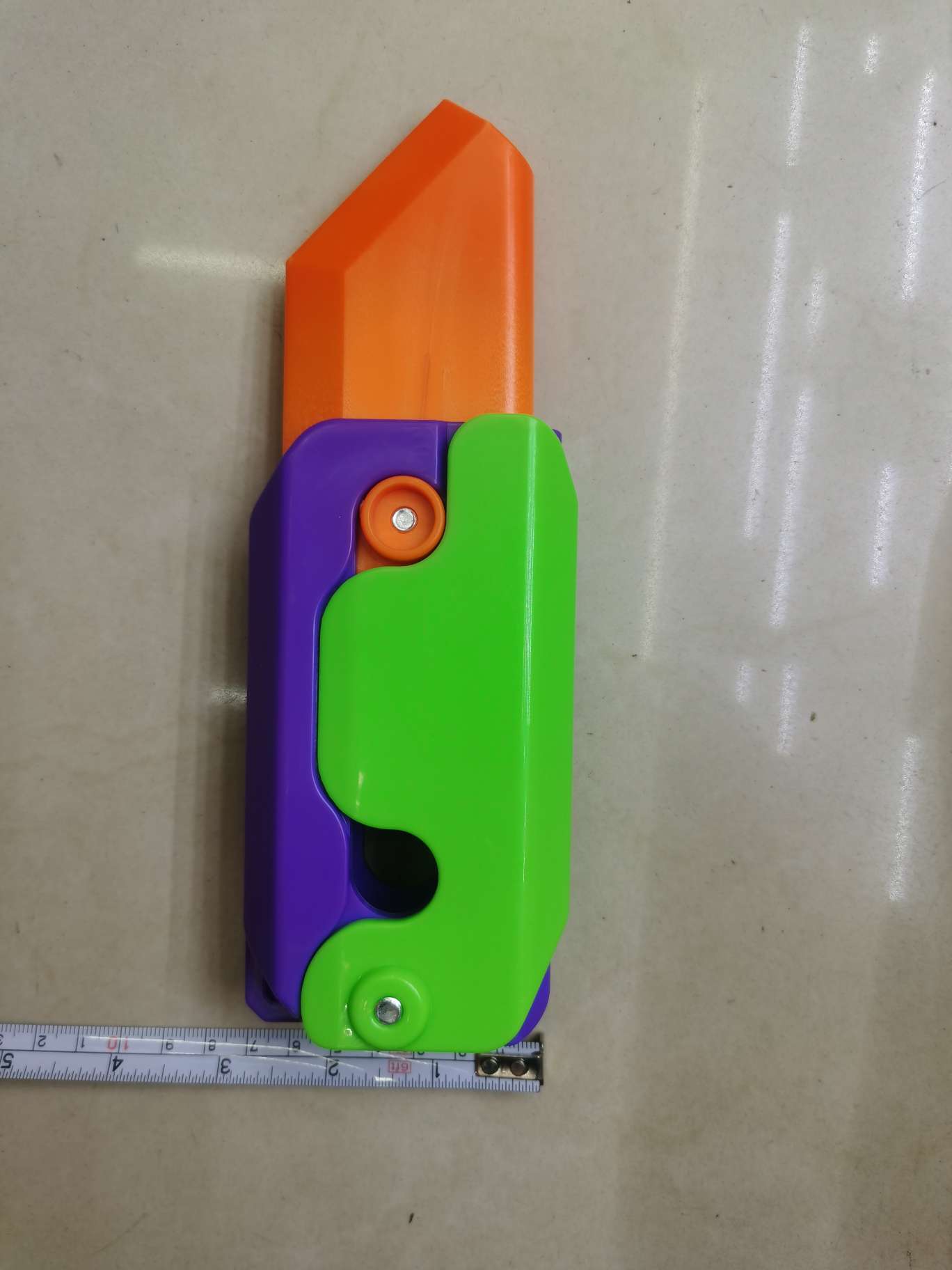 20Cm 3D Gravity Radish Knife Radish Ball Radish Gun Burst A Popular Toy Specification drawing