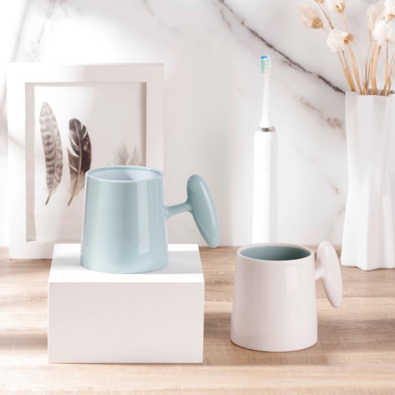 S87-7328 Creative Grip Cup, two-color Brushing cup, Simple mouthwash Cup, Plastic portable washbasin cup, Water cup details Picture