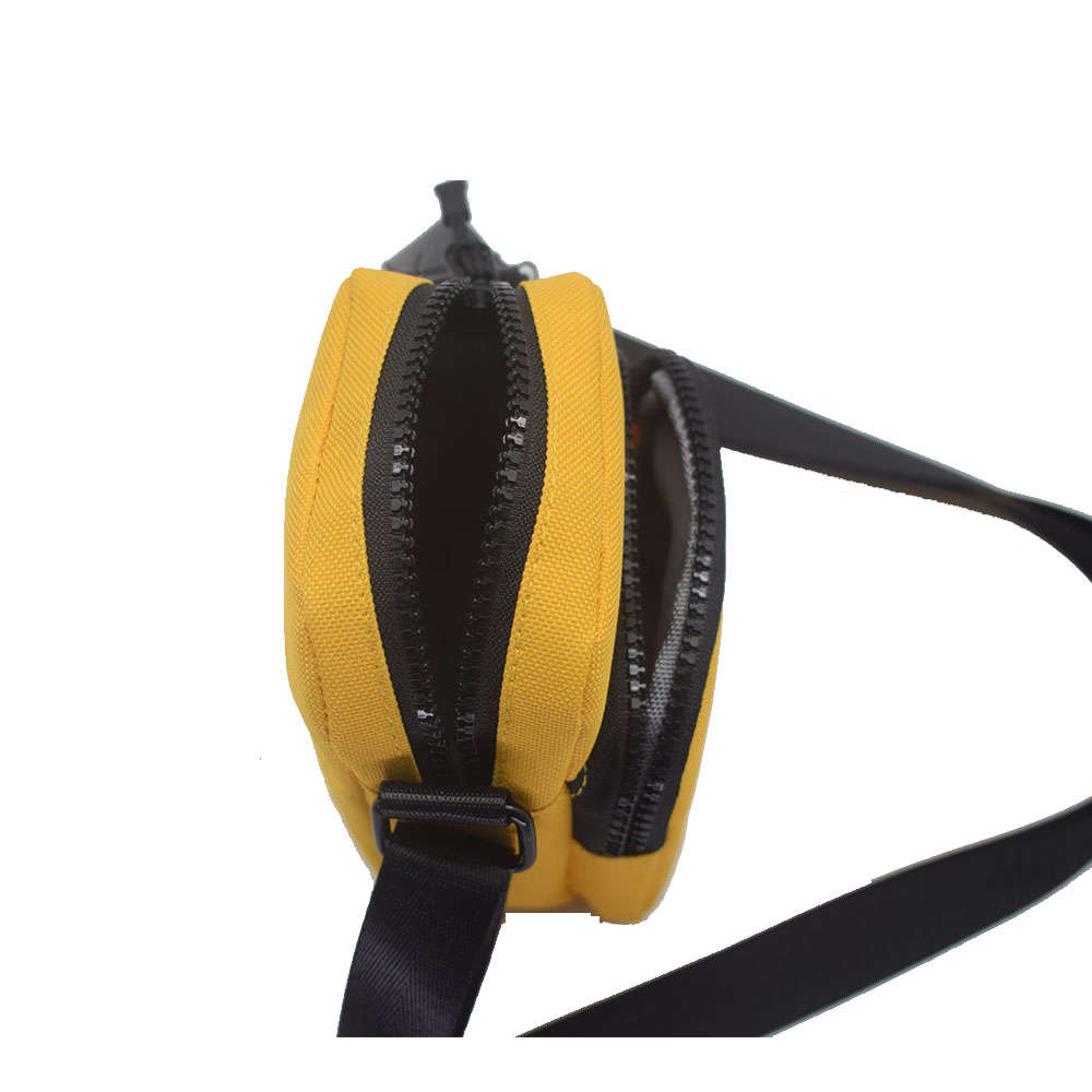 Limited-time flash sale! Fashionable and durable, it is a beautiful crossbody bag that can be tied to the arm and used during exercise. It is small and lightweight details Picture