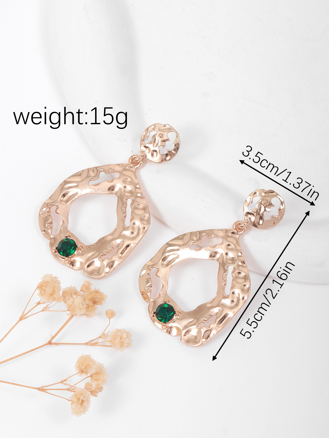 A pair of new cross-border products, exaggerated geometric irregular water diamond stud earrings, personalized eight-prong hollowed-out metal earrings for women details Picture