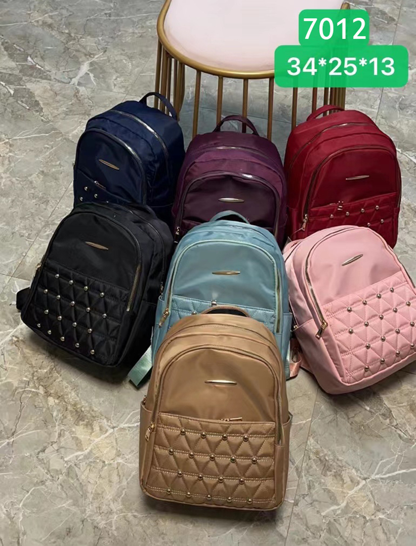 【 Bestseller 】 Fashionable Ladies' Lightweight Backpack! High-quality and durable materials, large capacity and multi-functionality, comfortable shoulder straps, classic design, fashionable and trendy, a must-have for travel! Limited-time flash sale!