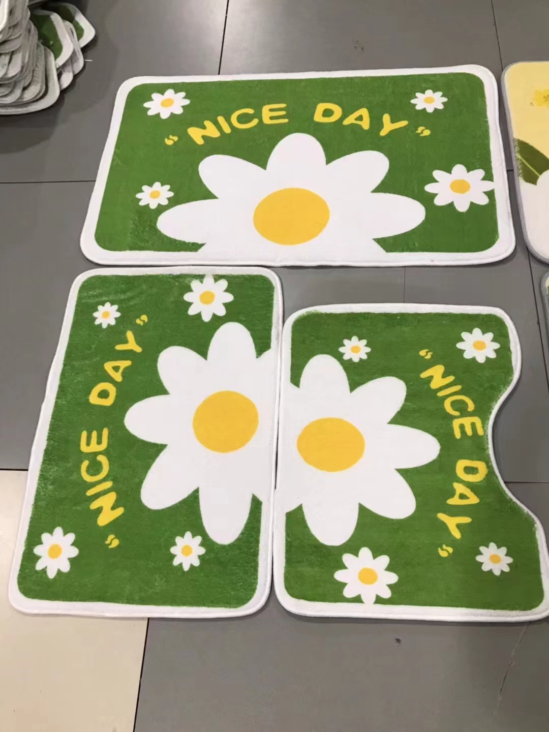 Imitation cashmere printed toilet set, bathroom 3-piece set, floor mat, carpet, anti-slip mat, household bathroom anti-slip mat, with multiple patterns, good product quality, size 50*80CM series full figure