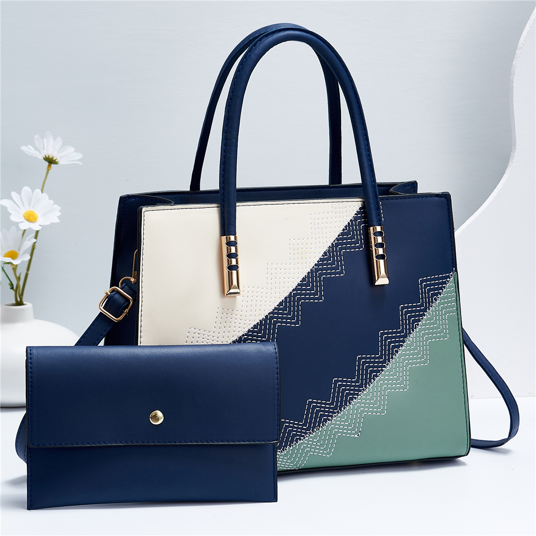 Stylish and elegant female bag with one shoulder and oblique body thumbnail