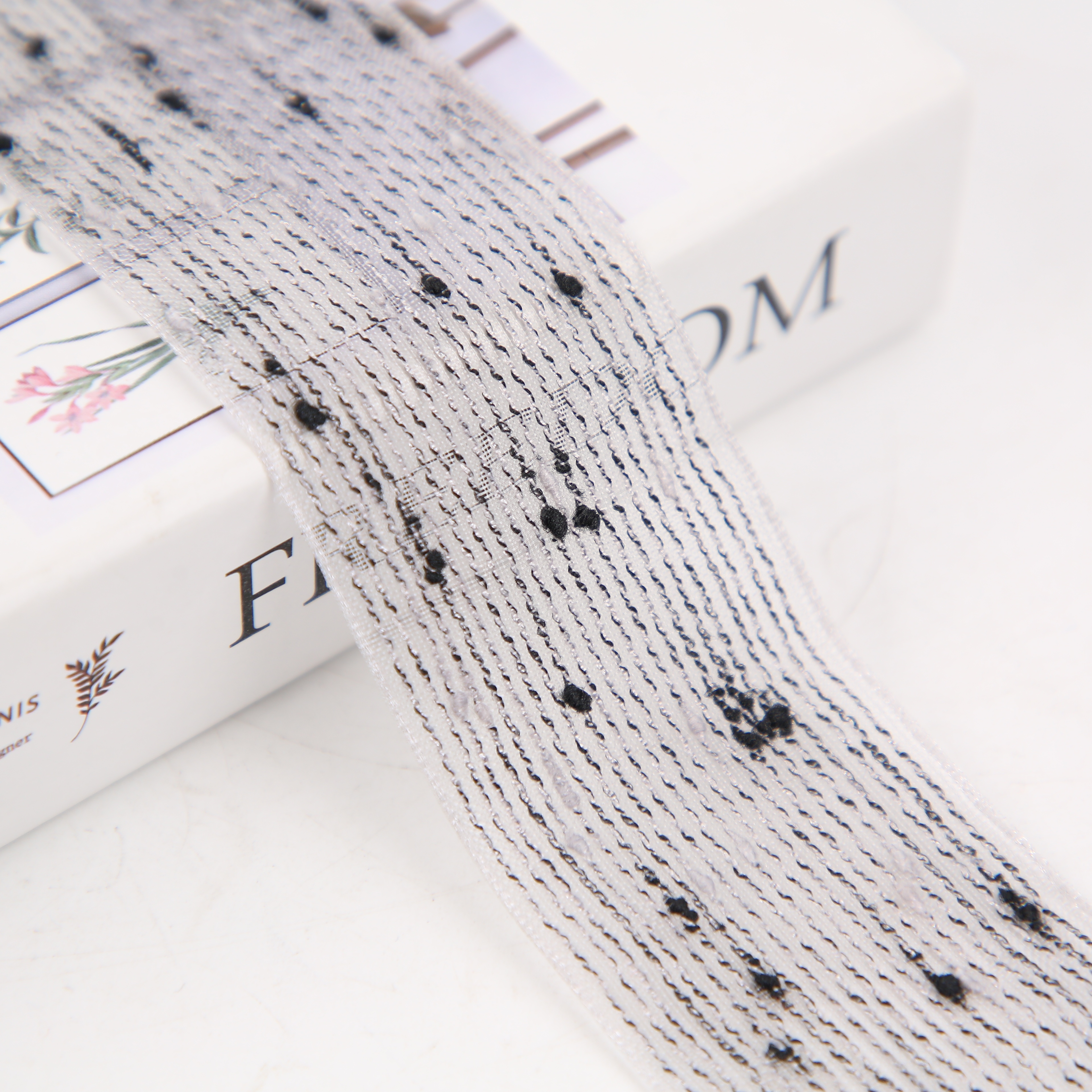 Misty Fish Silk Yarn With Korean Ribbon Florist Flower Bouquet Gift Wrap Bow And Other Clothing Accessories details Picture