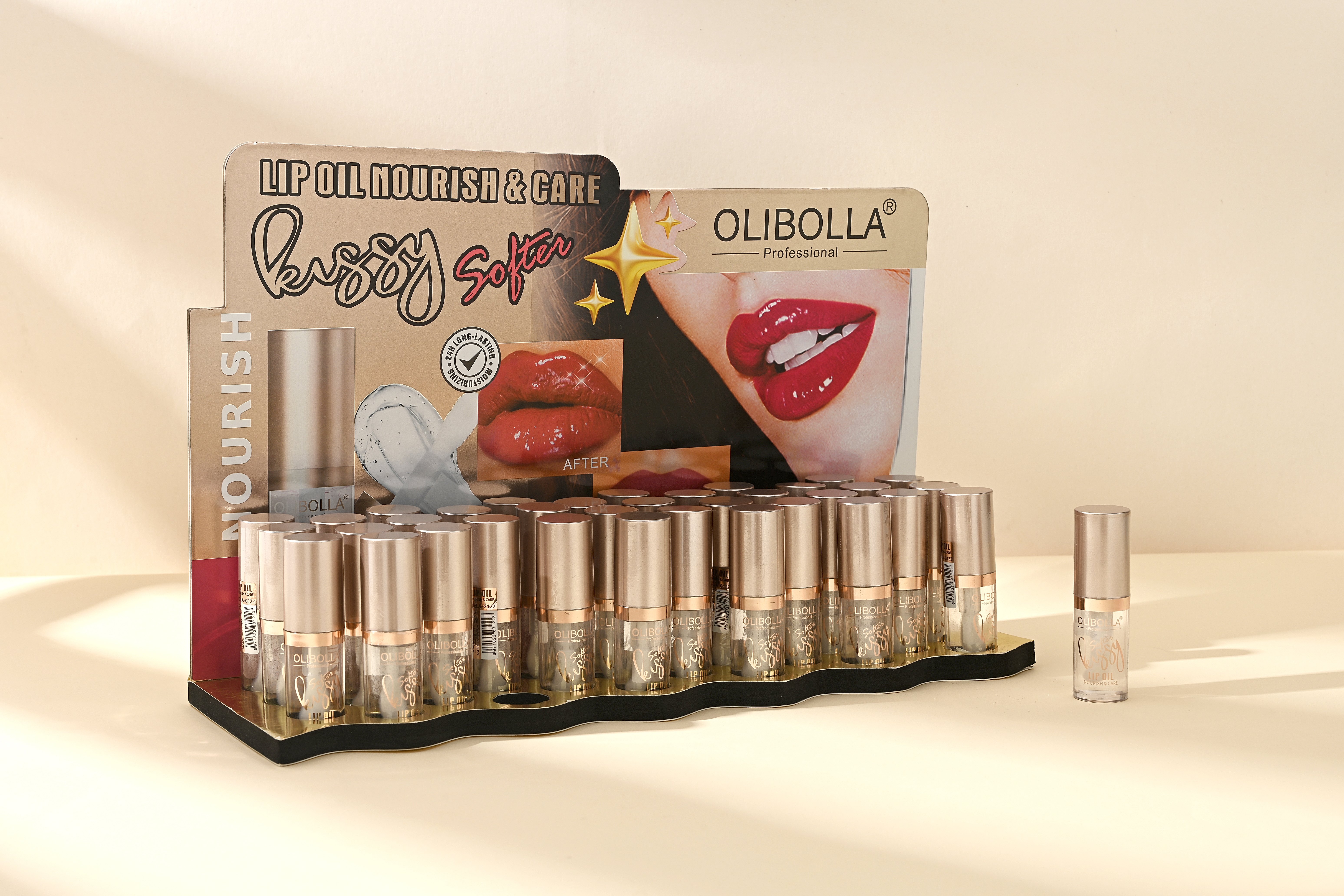 The new LA-G122 lip oil, which is popular in Europe and America for its long-lasting moisturizing and lip plumping effects, is selling well in foreign trade exports Application Scenario