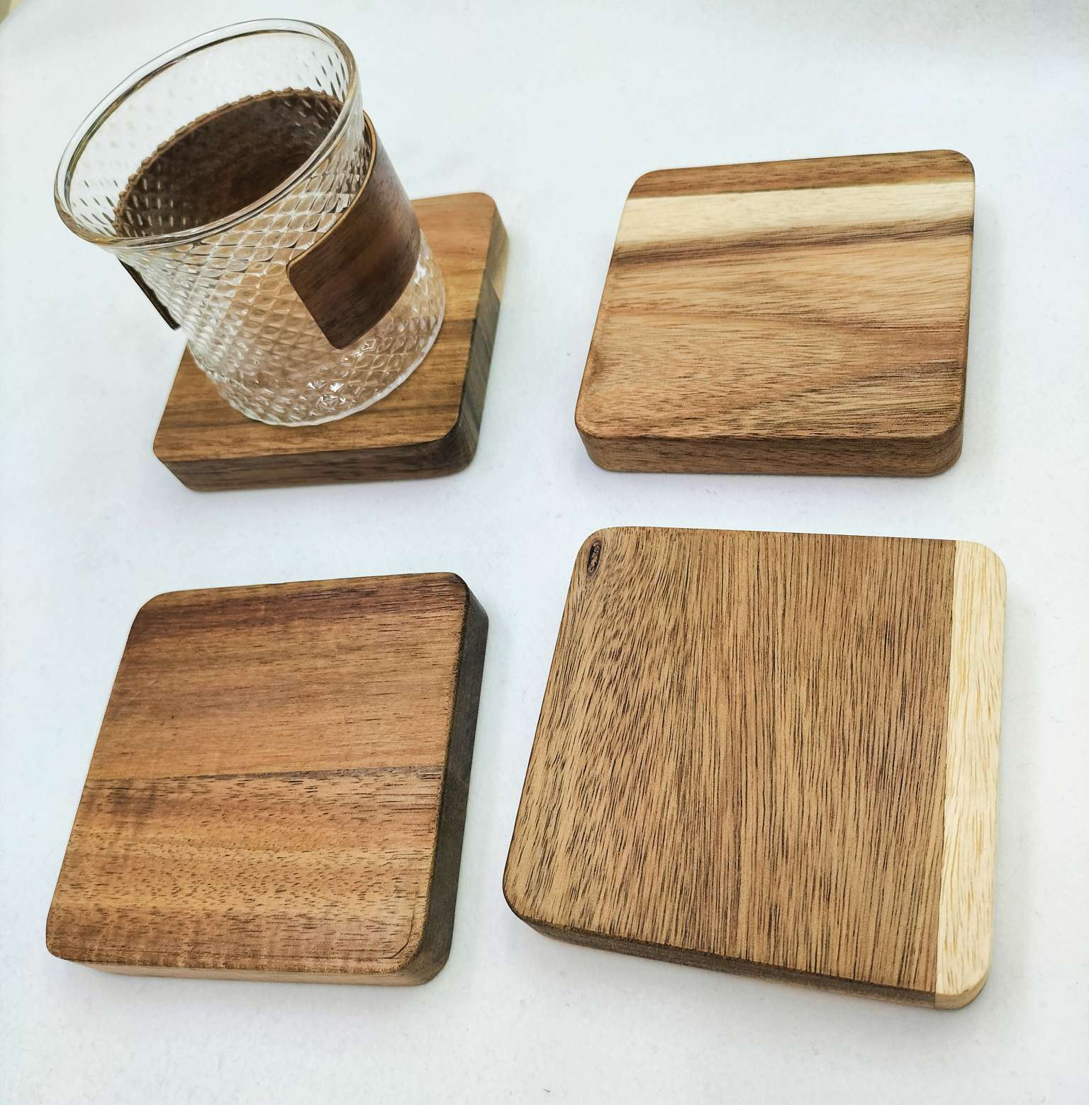 Yiwu quality square acacia wood coasters, heat-resistant and heat-insulating pads, household wooden cup holders, retro tea MATS, coffee cups and water coasters pic 2