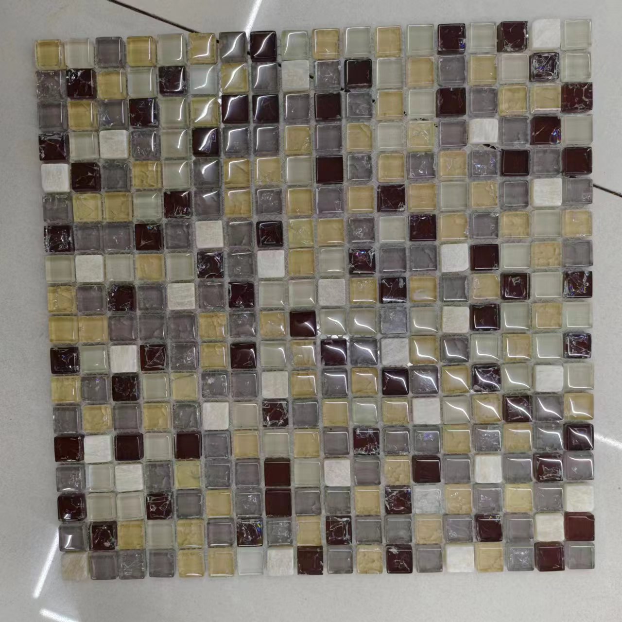 Crystal glass Mosaic tiles. Small TV background wall tiles, wall-mounted water pool, self-adhesive wall-mounted water pool, Mosaic, swimming pool, Mosaic details Picture