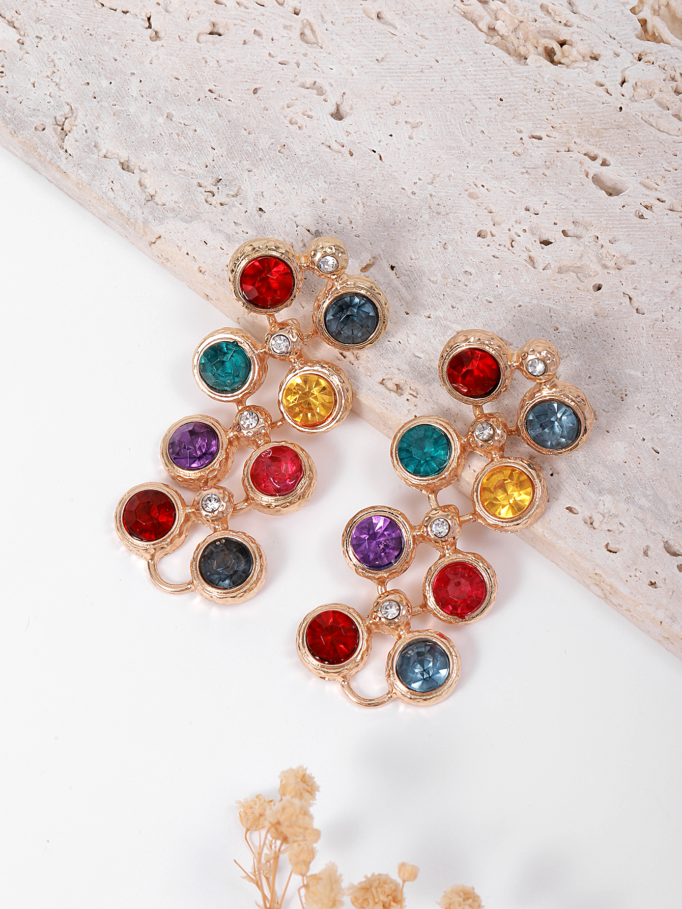 Exaggerated and fashionable European and American style, versatile retro colorful diamond-encrusted round women's earrings Specification image