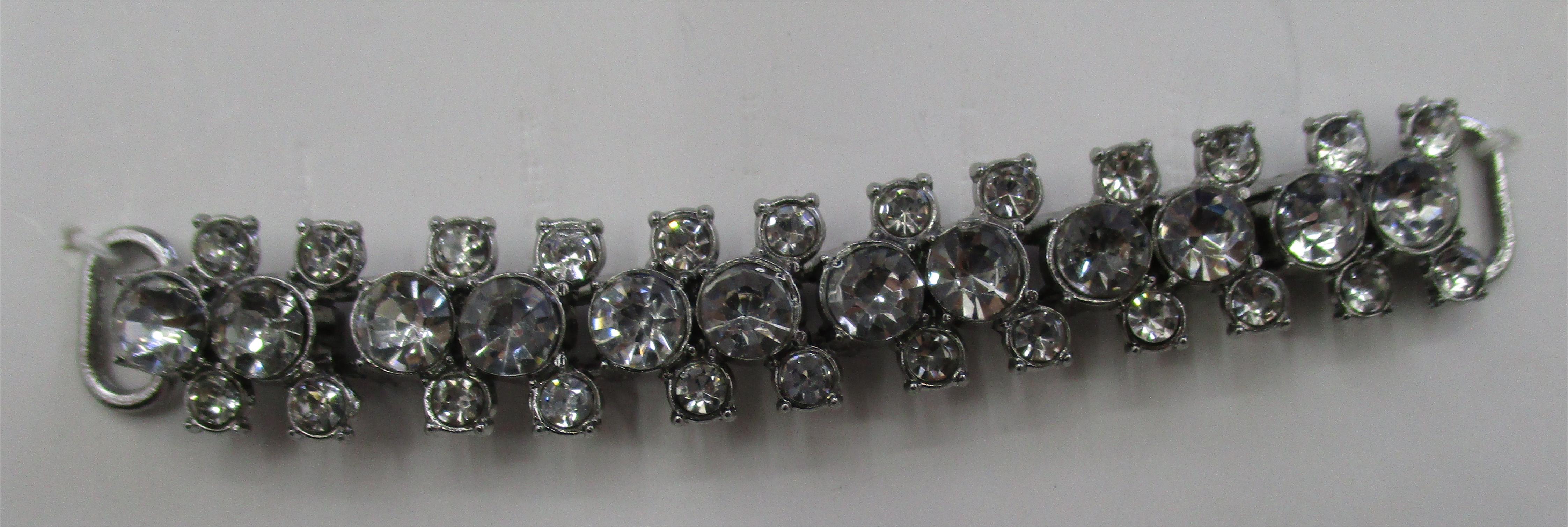 合金配件/定做服饰辅料/合金装饰扣 /带钻配饰产品图