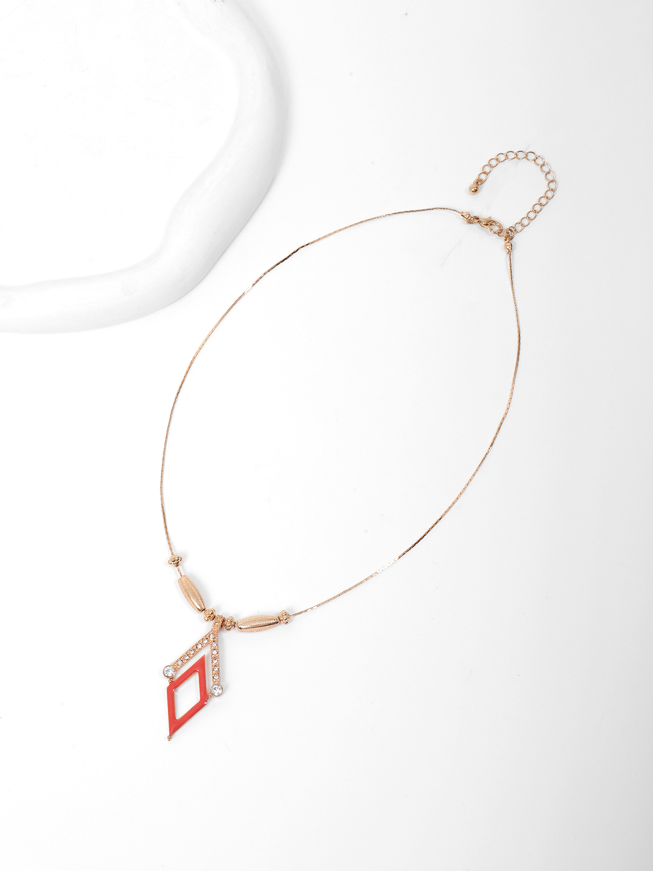 A new creative irregular pendant necklace from Europe and America, with a simple beach style and versatile ladies' necklace Item Picture