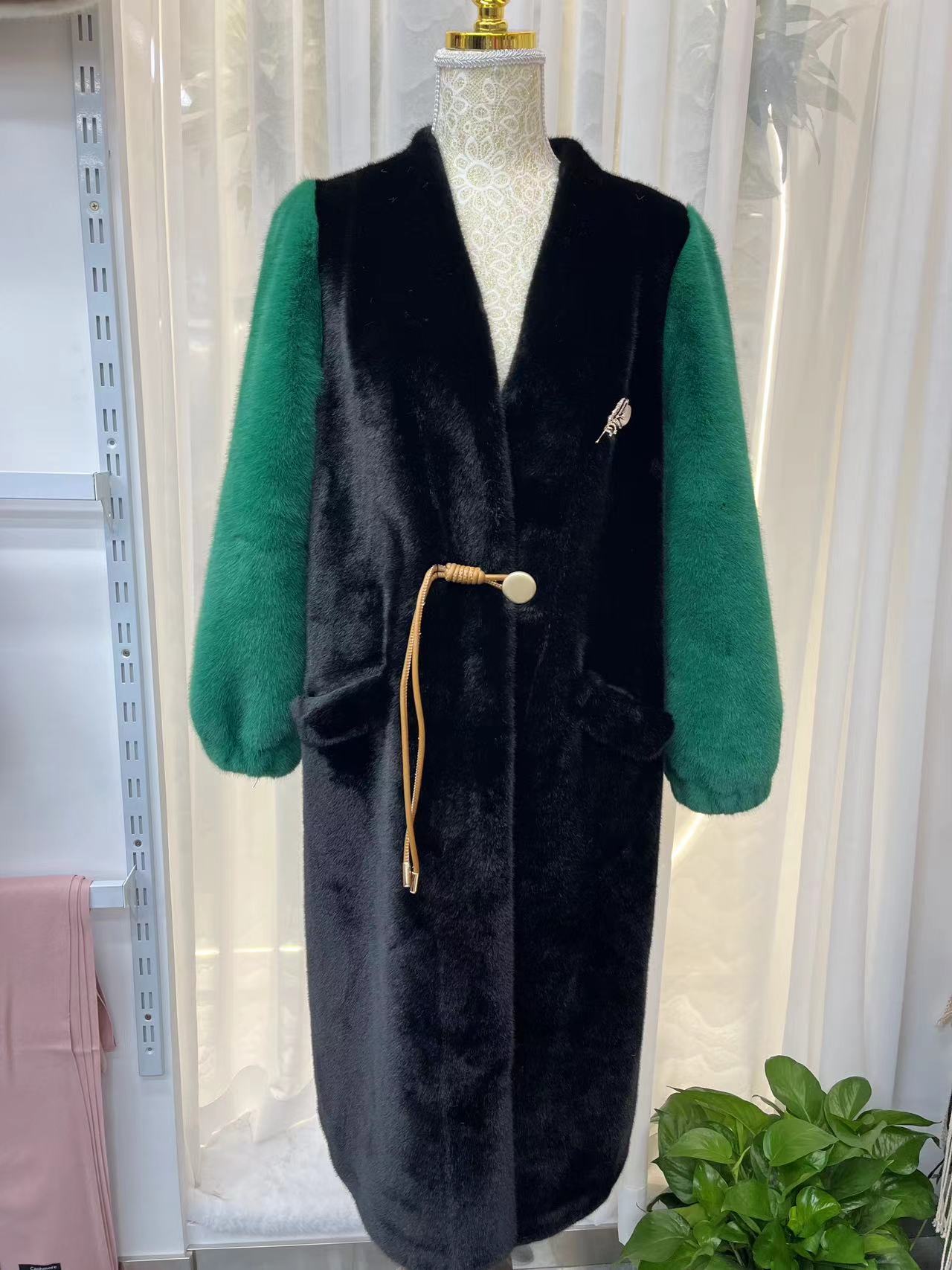 Imitation Mink Coat Female Whole Mink 2023 New Imported Imitation Velvet Mink Medium Length V-Neck Fur Fur Coat Specification drawing