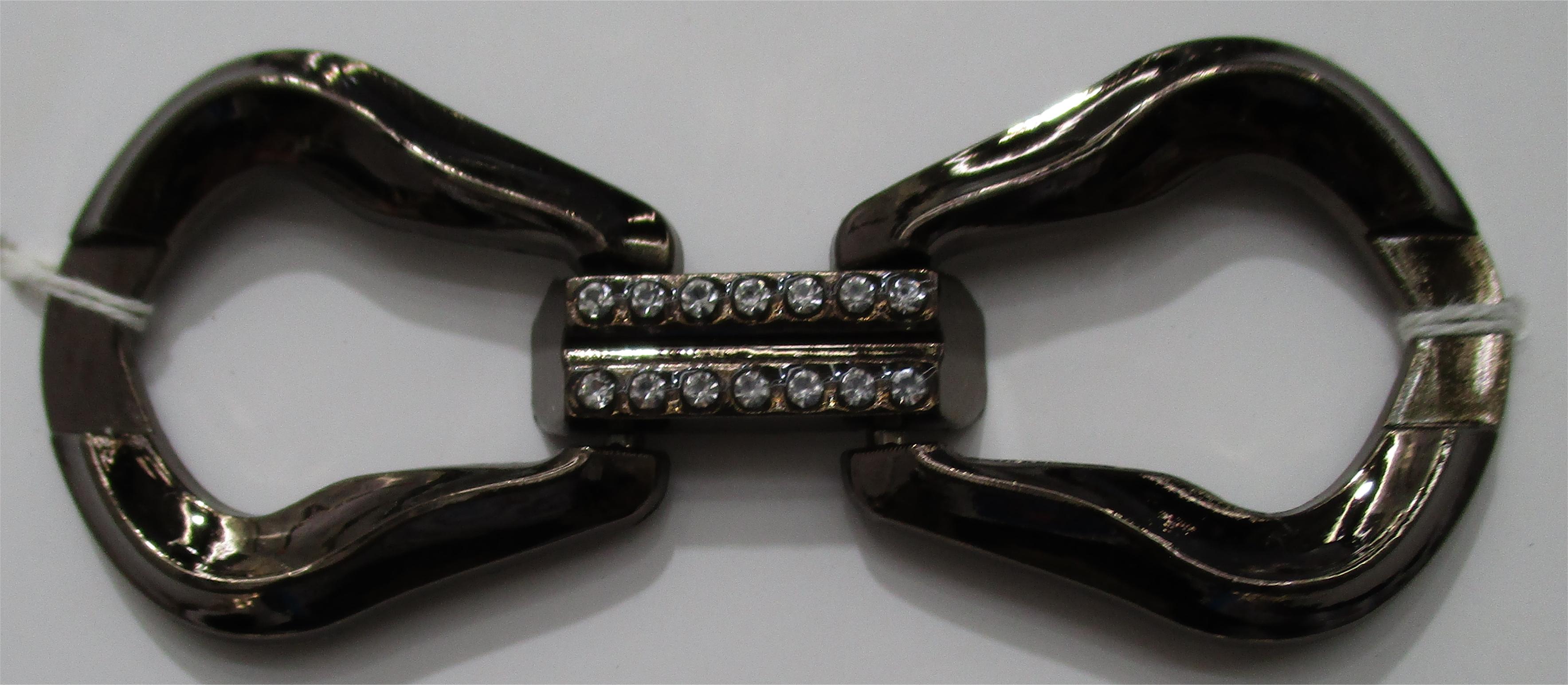 Footwear accessories. Accessories, clothing accessories, decorative buttons. Custom-made clothing accessories; Upgrade your outfits instantly! Specification image