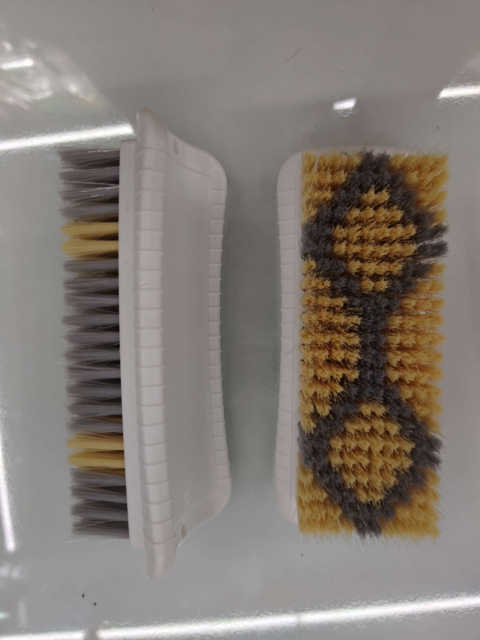 823# Long gray-beige brush, plastic laundry and cleaning brush Specification image