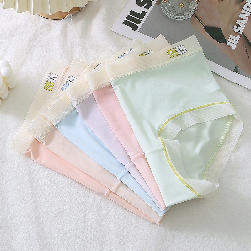 Comfortable, breathable, sexy, quick-drying and breathable mid-waist underwear for girls. Cute candy-colored one-piece triangular underwear Application Scenario