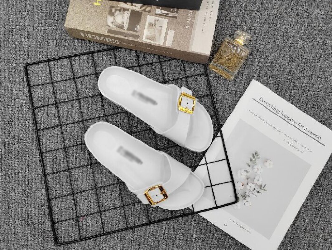 أما بالنسبة للتجارة الخارجية، فعبارة "أزرار"، وهي عبارة معدنية جديدة Specification image