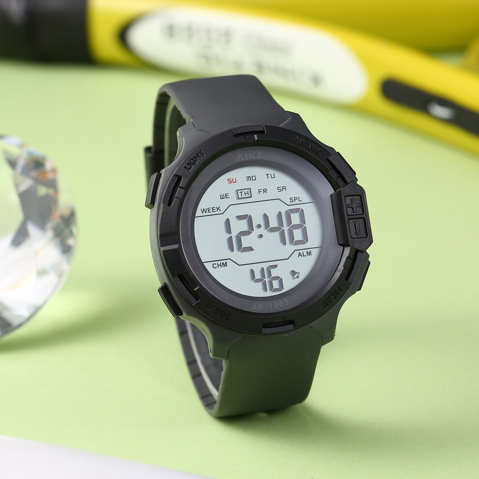 新款运动表，休闲电子表，男孩手表，深度防水表，礼品表，数字显示手表详情图2