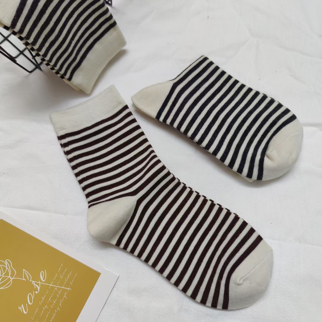 条纹袜子女中筒袜运动街头潮红款纯棉长筒袜女士袜详情1