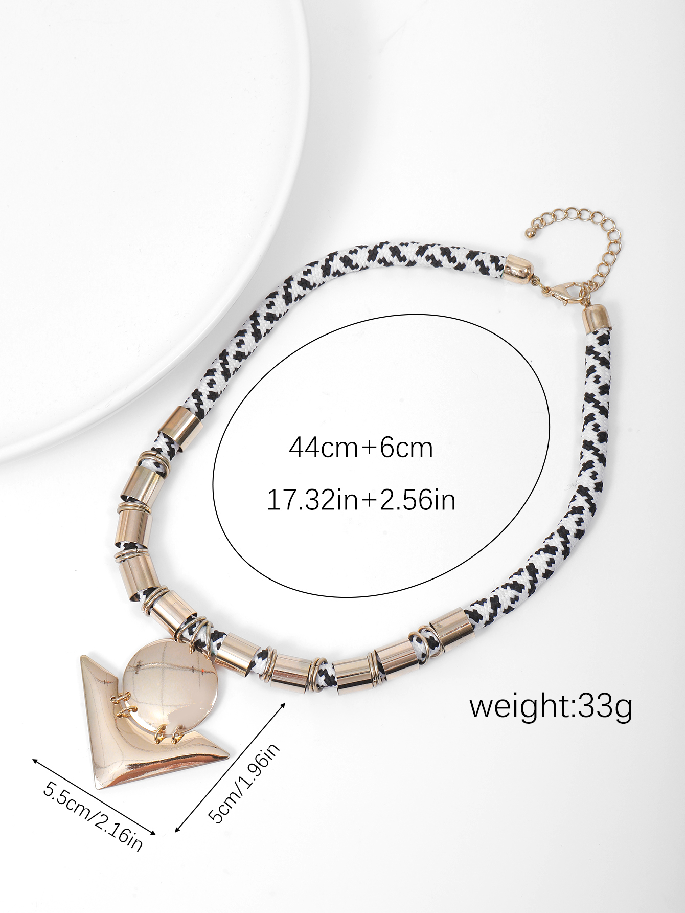 A short Bohemian geometric women's necklace with an exaggerated and fashionable European and American style Specification image