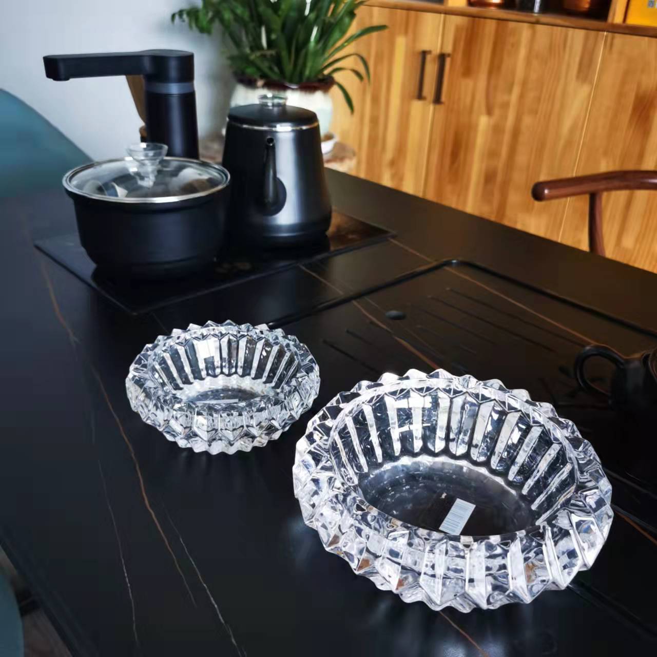 European-Style Glass Large Round Ashtray Home Living Room Coffee Table Light Luxury Ashtray Northern Europe Ins Wind Specification drawing
