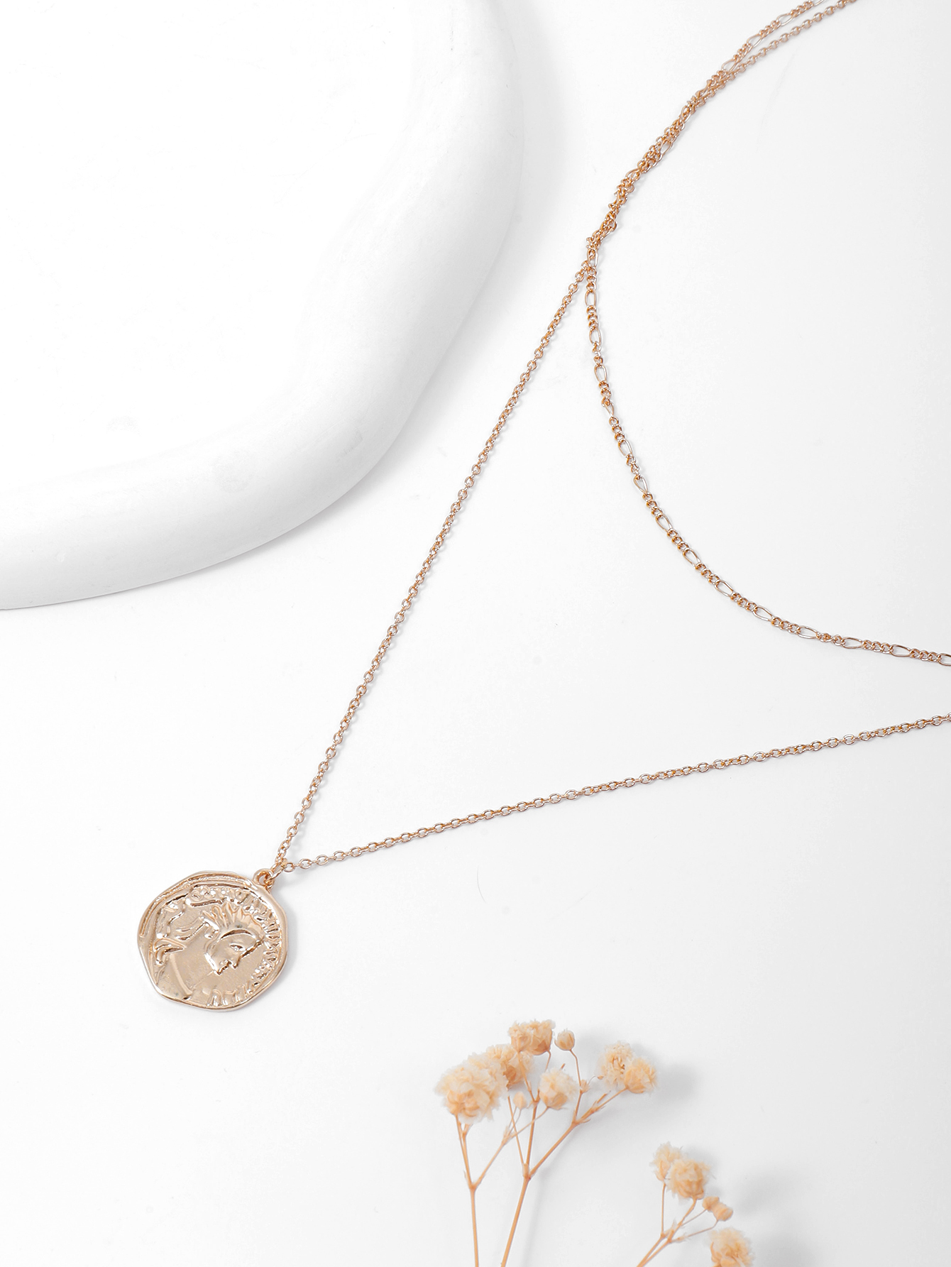 A new European and American foreign trade small chanel-style versatile diamond-encrusted simple style pendant multi-layer sweater necklace for women Specification image