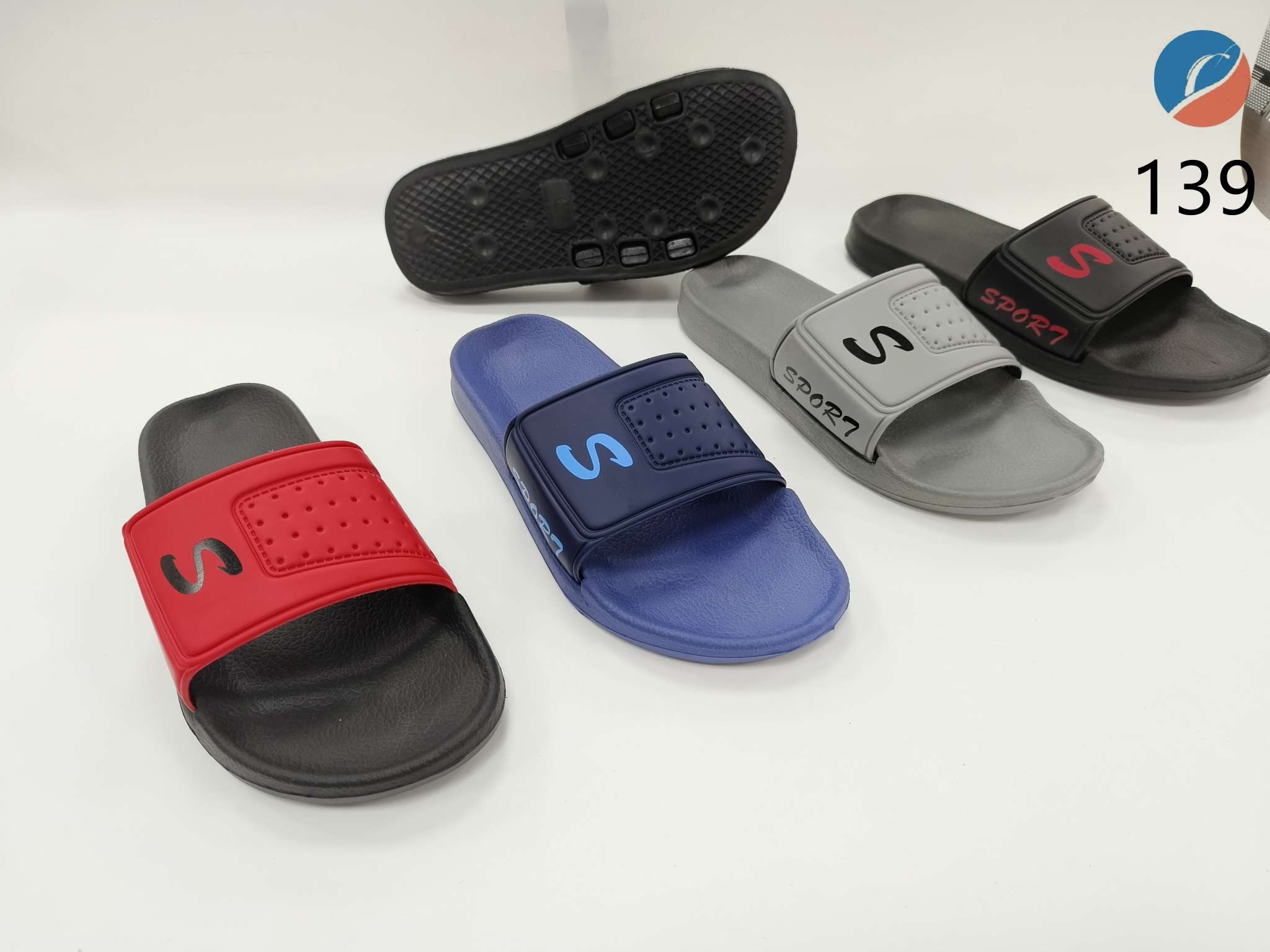 New slippers for men sports massage thick sole leisure home wear outside the trend of non-slip soft soled sandals