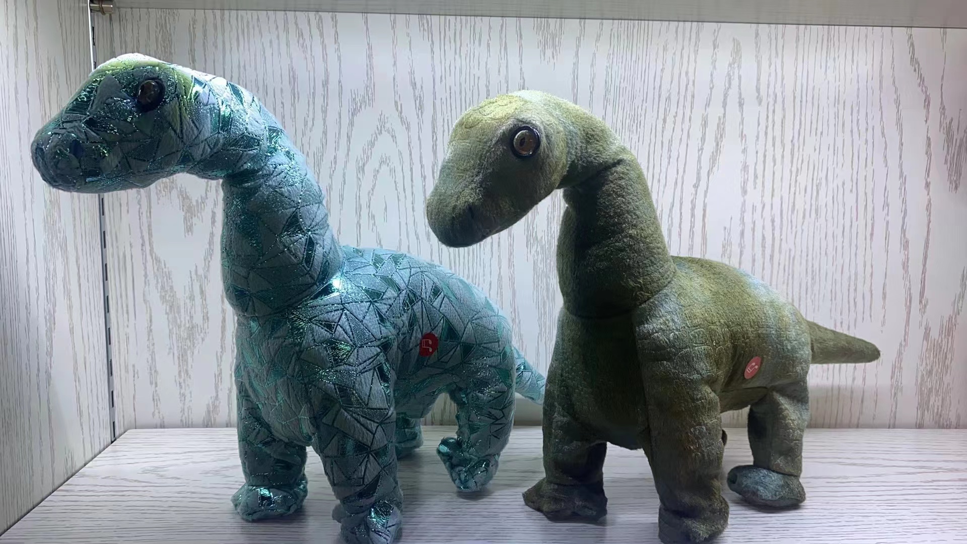 A new fashionable and realistic dinosaur plush toy for children to sleep with Application Scenario