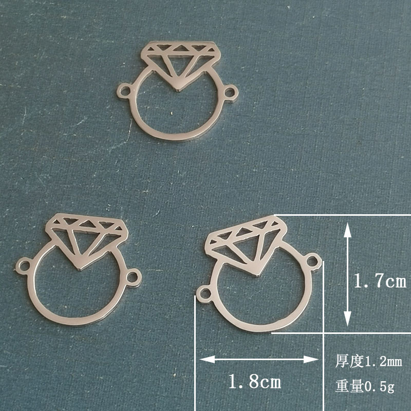 Cross-border foreign trade stainless steel and titanium steel cut hollowed-out diamond ring, double-hole bracelet pendant, DIY jewelry accessories detail image 2