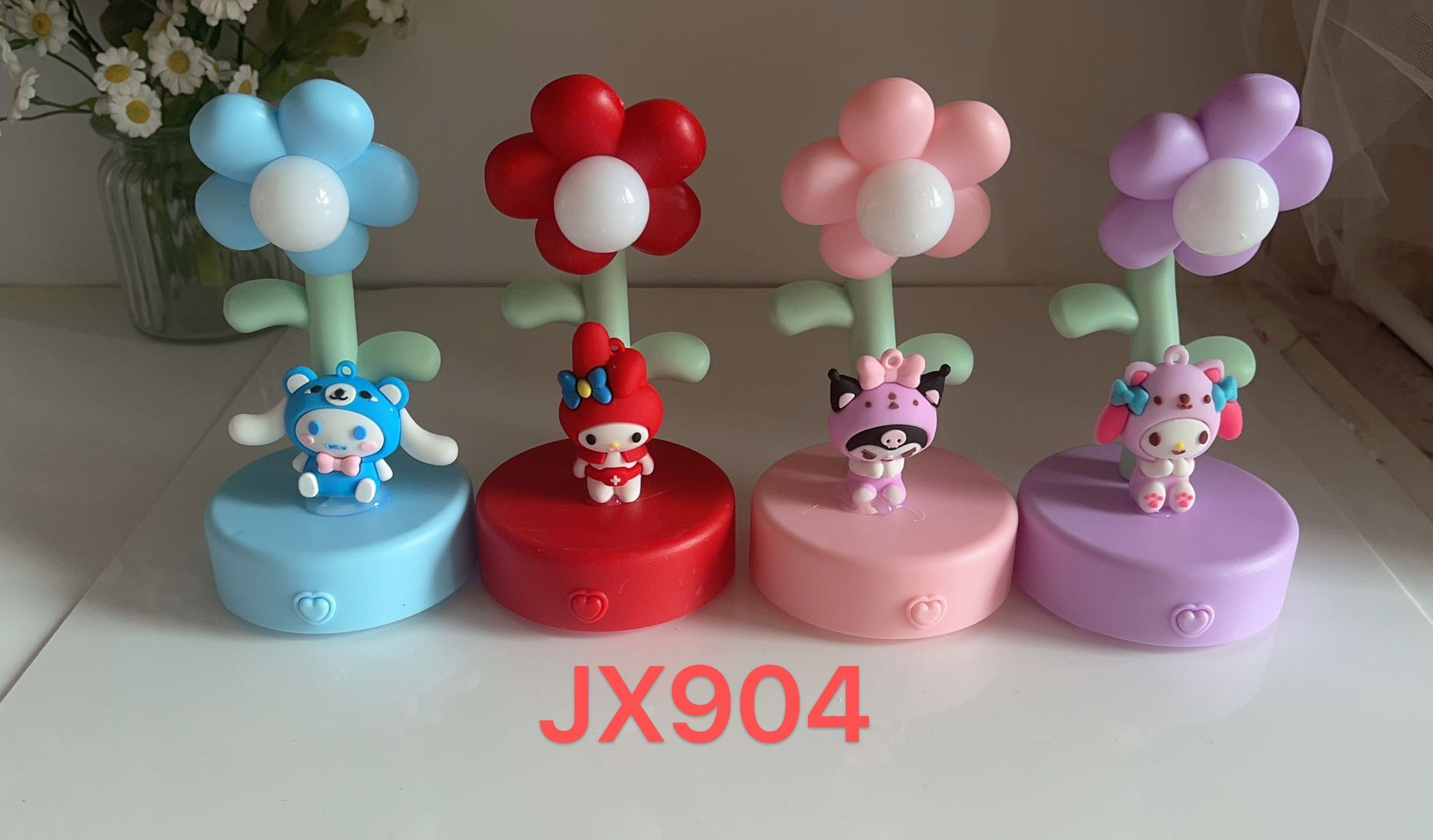 Hot-selling bestseller! Sanrio night light, button battery-powered, portable desk lamp, creating a romantic atmosphere, custom gift, limited-time flash sale, you'll regret not buying it! details Picture