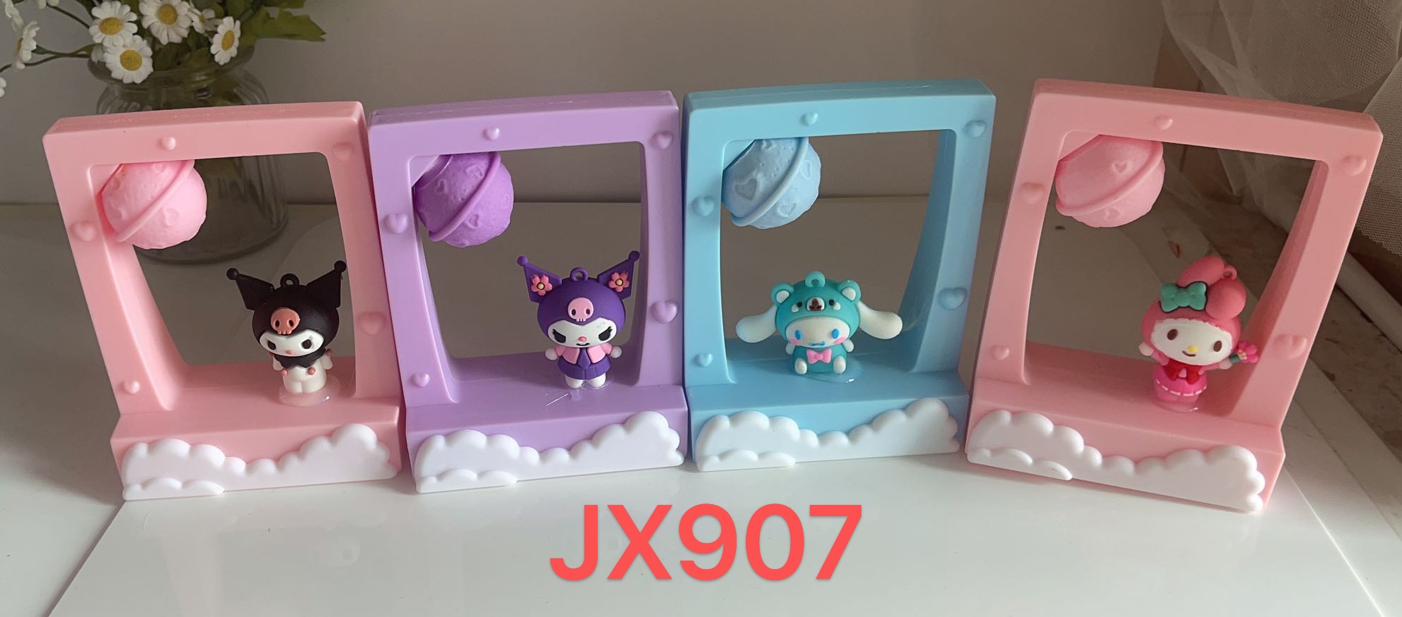 Hot-selling bestseller! Sanrio night light, button battery-powered, portable desk lamp, creating a romantic atmosphere, custom gift, limited-time flash sale, you'll regret not buying it! Application Scenario