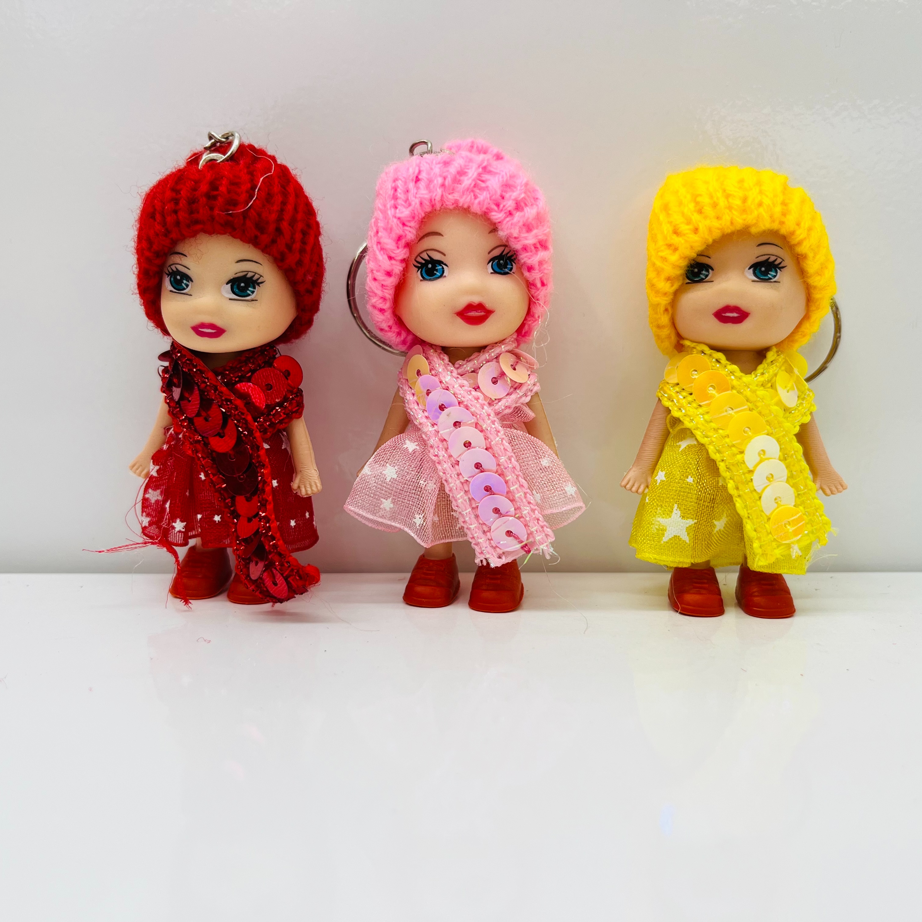 9CM cute and confused keychain pendant, schoolbag pendant, bag pendant Application Scenario