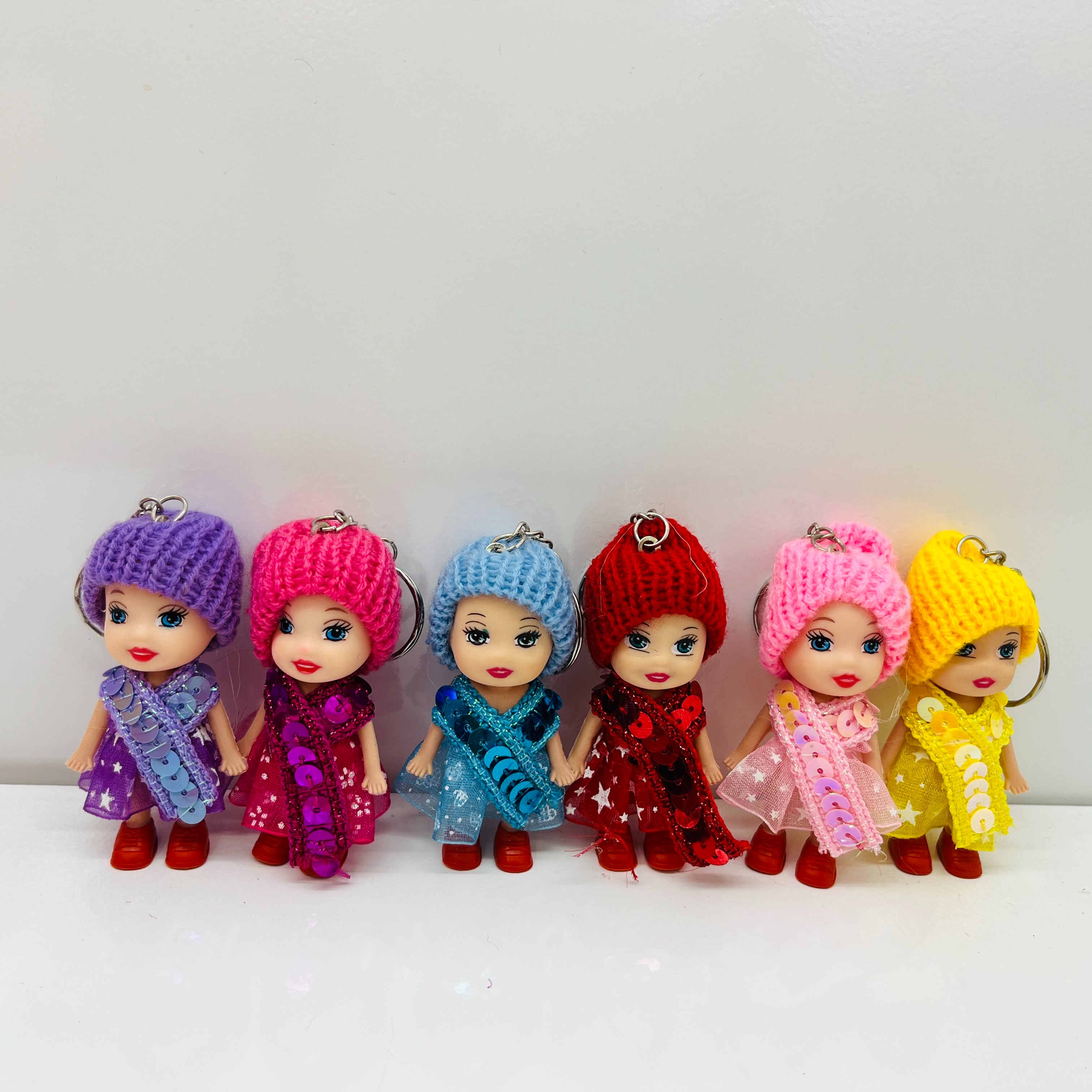 9CM cute and confused keychain pendant, schoolbag pendant, bag pendant details Picture