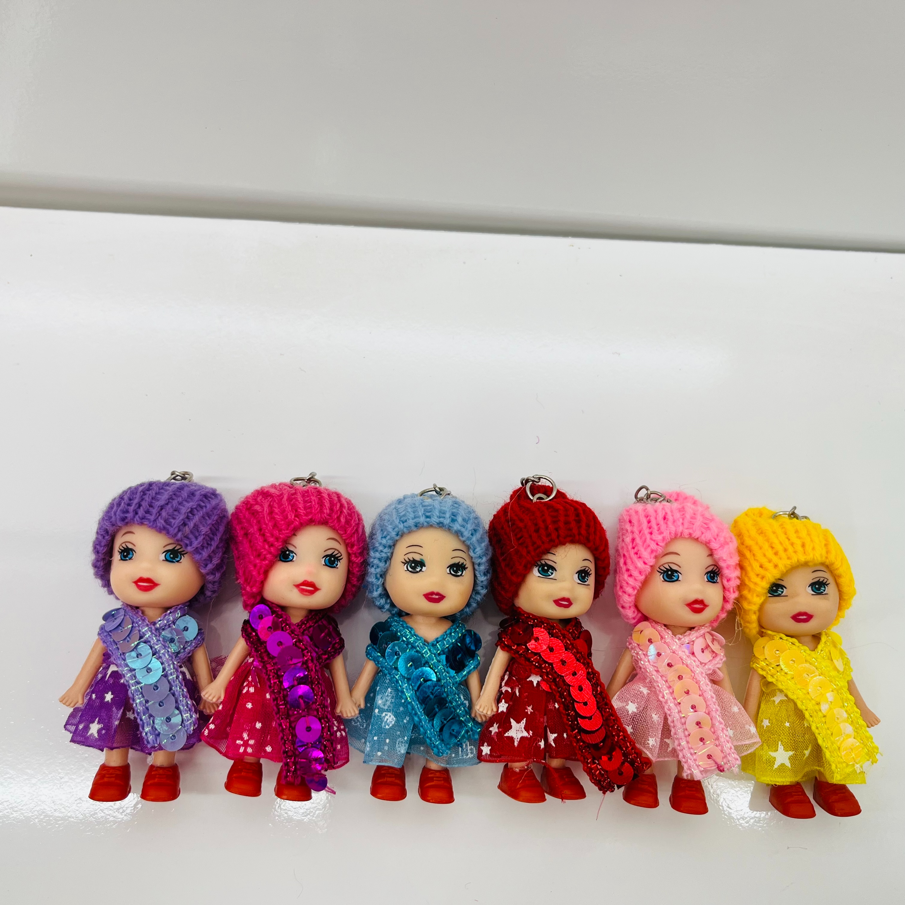 9CM cute and confused keychain pendant, schoolbag pendant, bag pendant Specification image