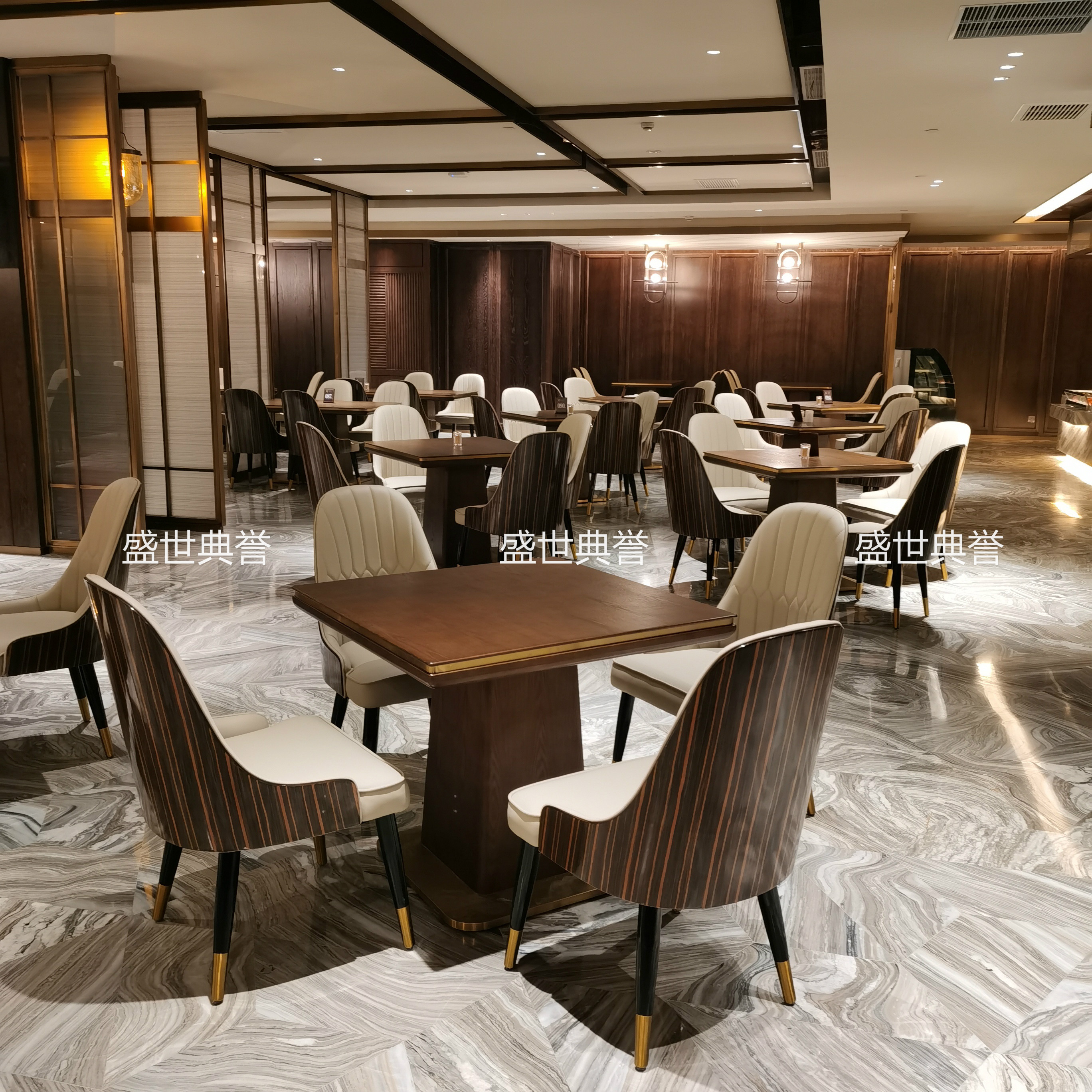 轻奢椅/实木椅白底实物图