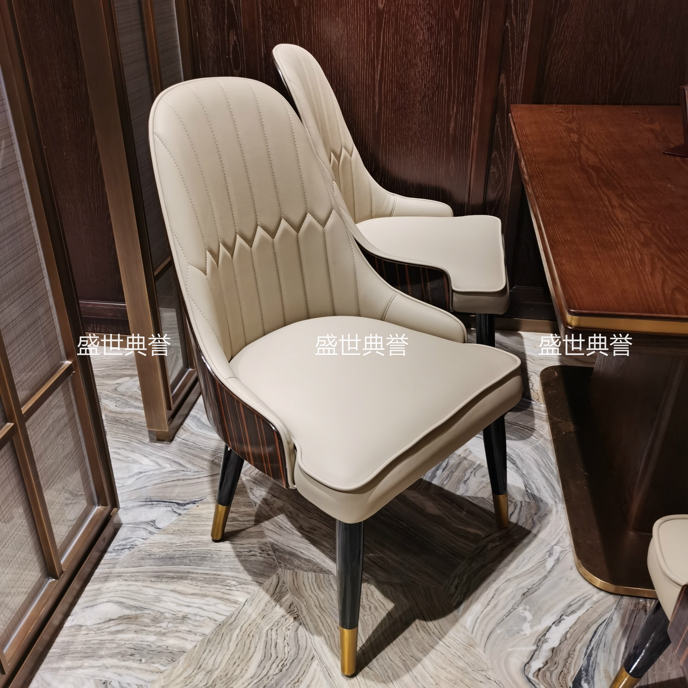 上海度假酒店西餐桌椅海鲜餐厅轻奢实木椅饭店自助餐厅实木餐桌椅详情图3