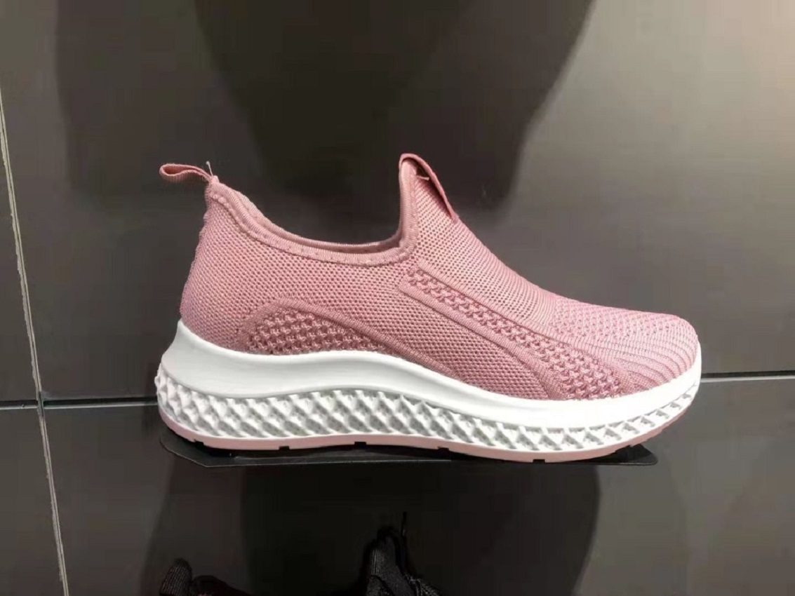 Sports Shoes Summer Women's Flying Mesh Soft Sole Casual Shoes Large Mesh Breathable Fashion Women's Shoes