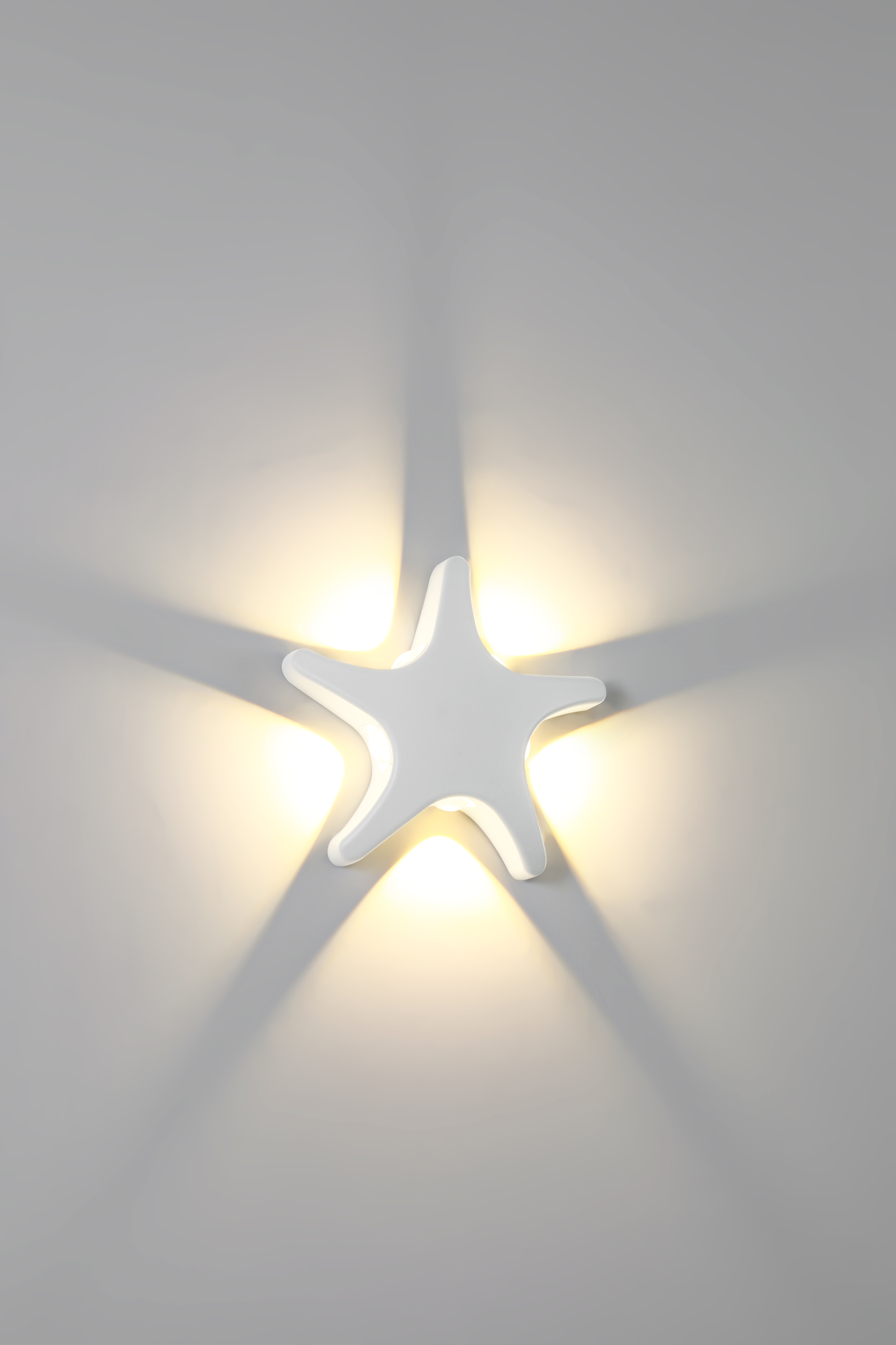 Modern wall lamp installation actual results show