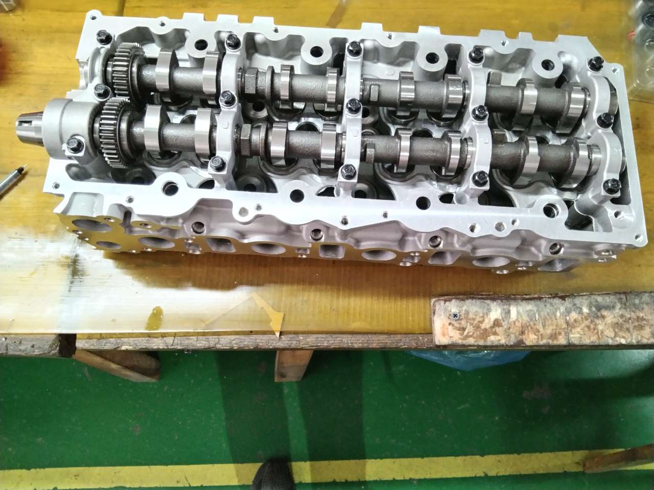 2Kd Cylinder Head Assembly