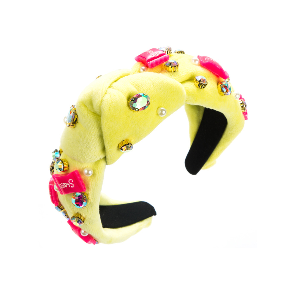 Yellow autumn and winter new personalized candy accessory headband, Santa Claus for women, snowflake festival headband, high-quality velvet hair accessory