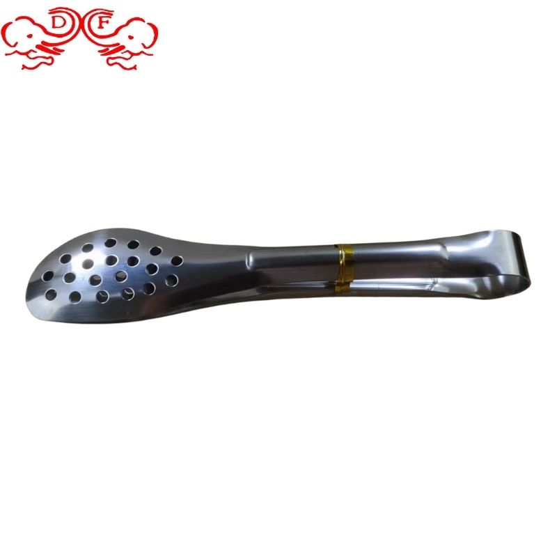 DF99639 Stainless steel steak tongs, Korean barbecue meat tongs, premium tongs, bread tongs, food tongs, barbecue tongs, kitchen kitchen hotel supplies, DF trading house Application Scenario